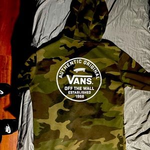 Vans camo hoodie. Size L men.